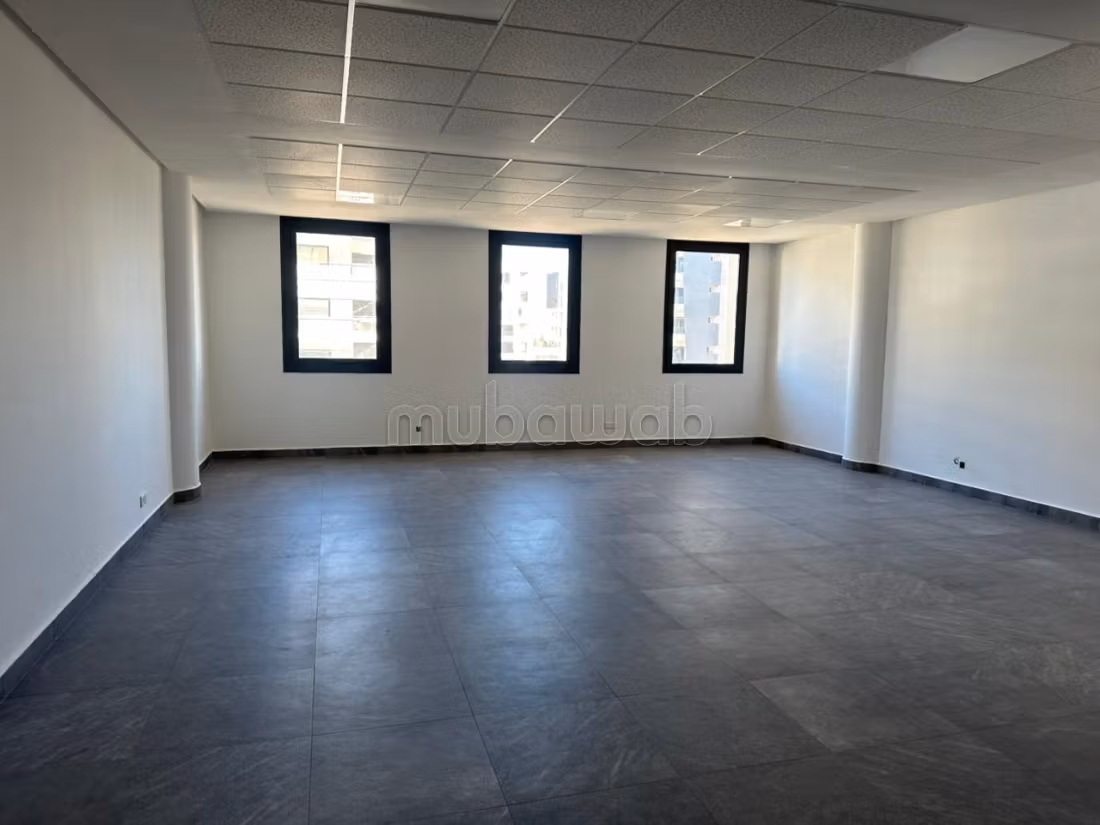 Office 72 m² for rent in Casablanca — Photo 20