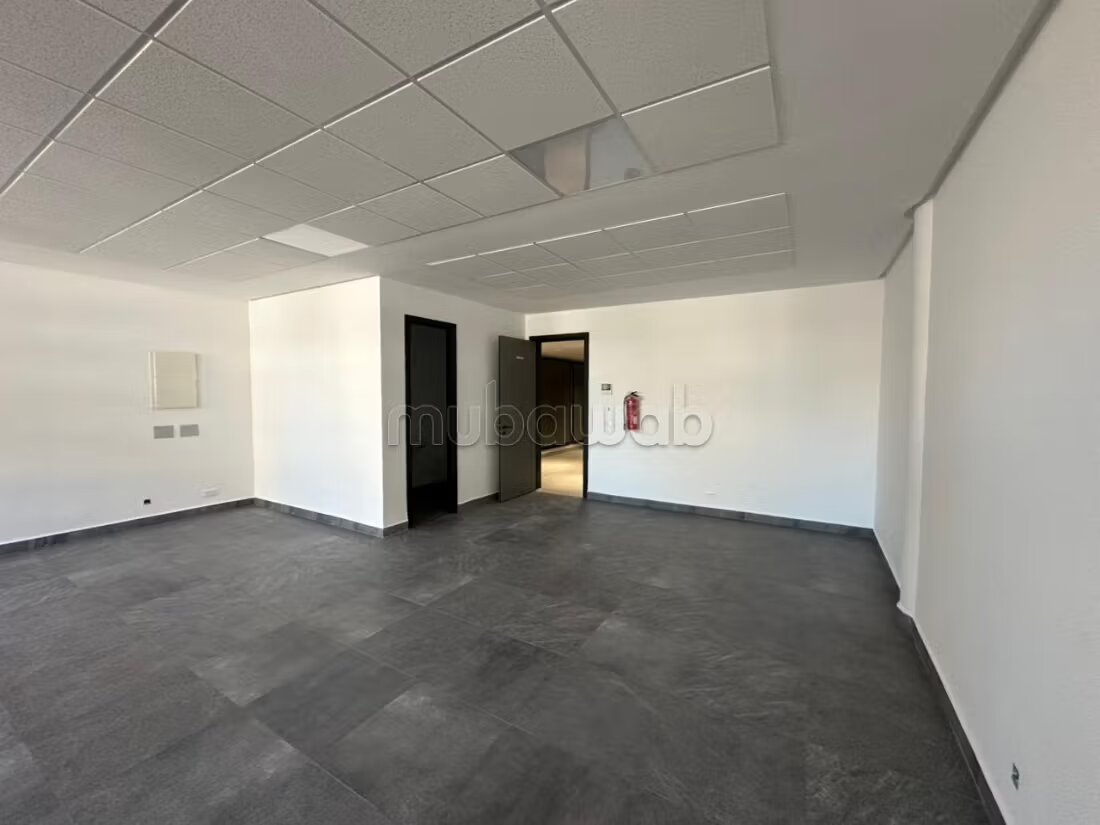 Office 72 m² for rent in Casablanca — Photo 3