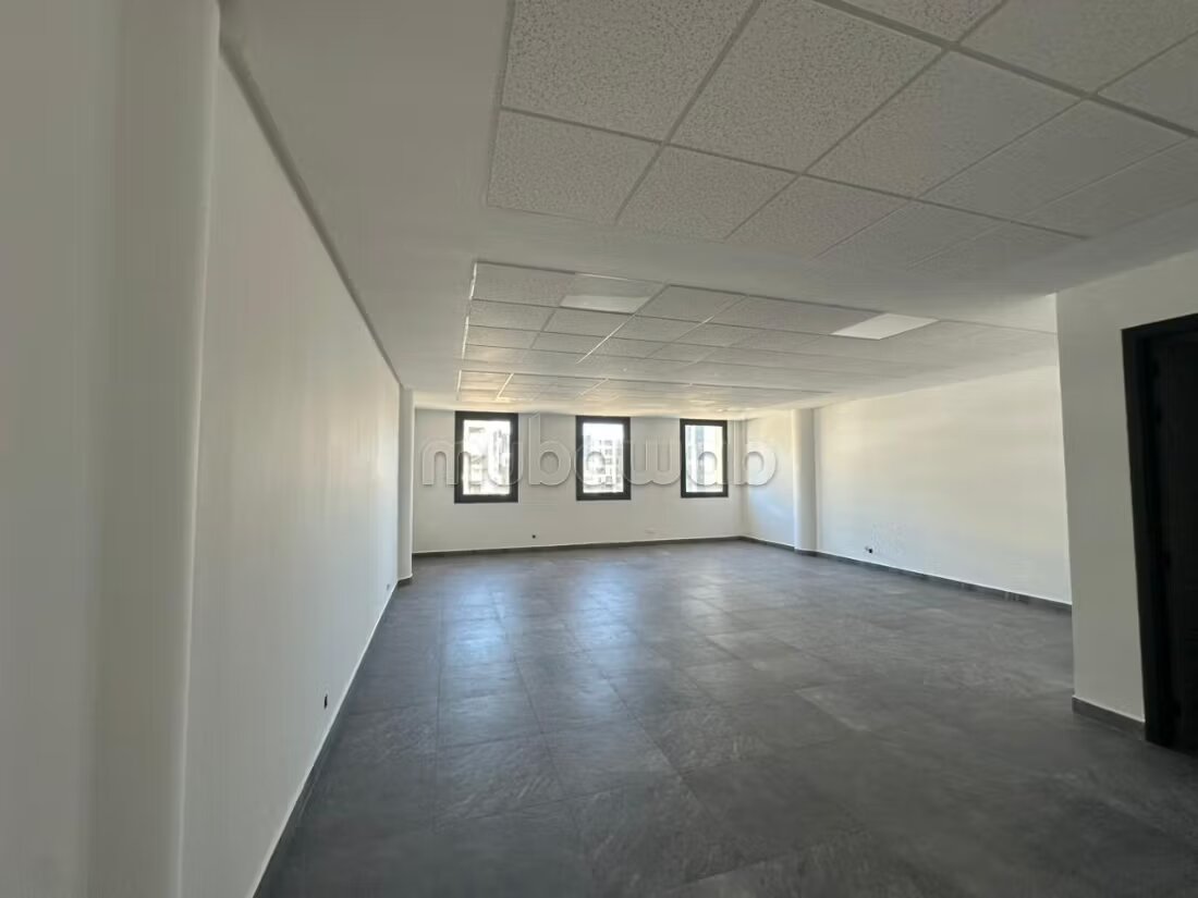 Office 72 m² for rent in Casablanca — Photo 11