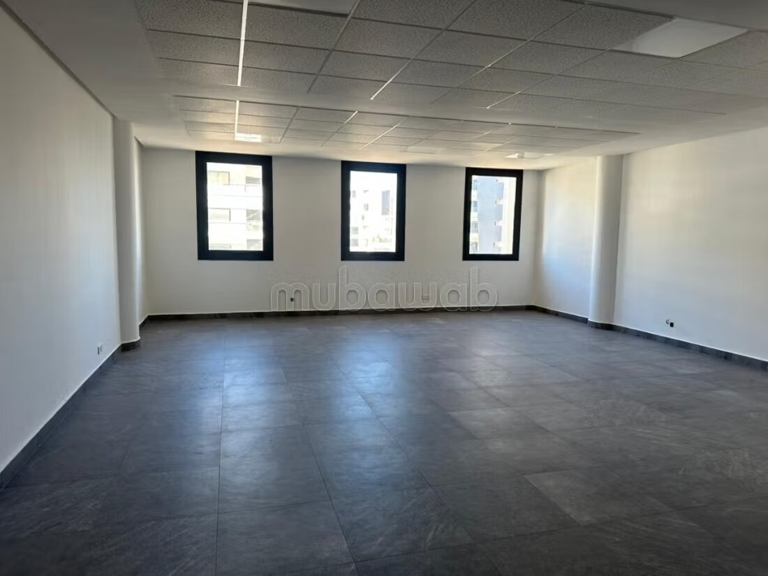 Office 72 m² for rent in Casablanca — Photo 19