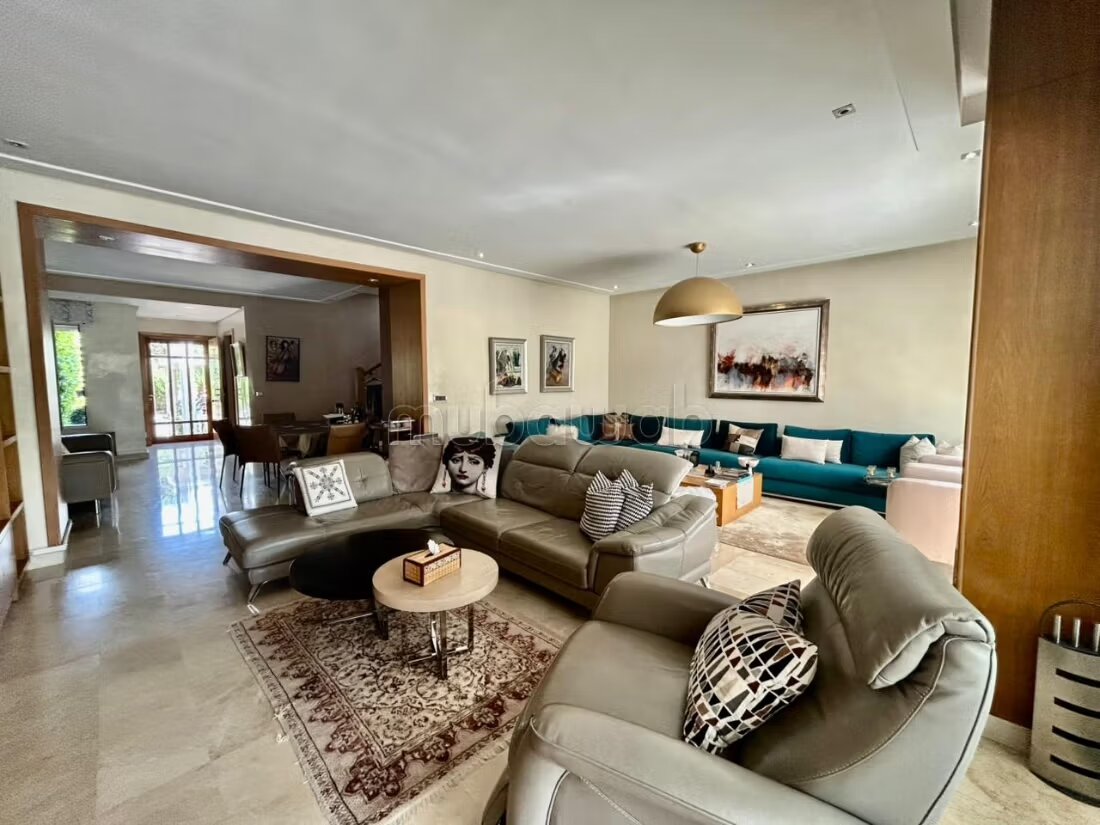 Villa 300 m² for rent in Casablanca (Ville Verte) — Photo 3