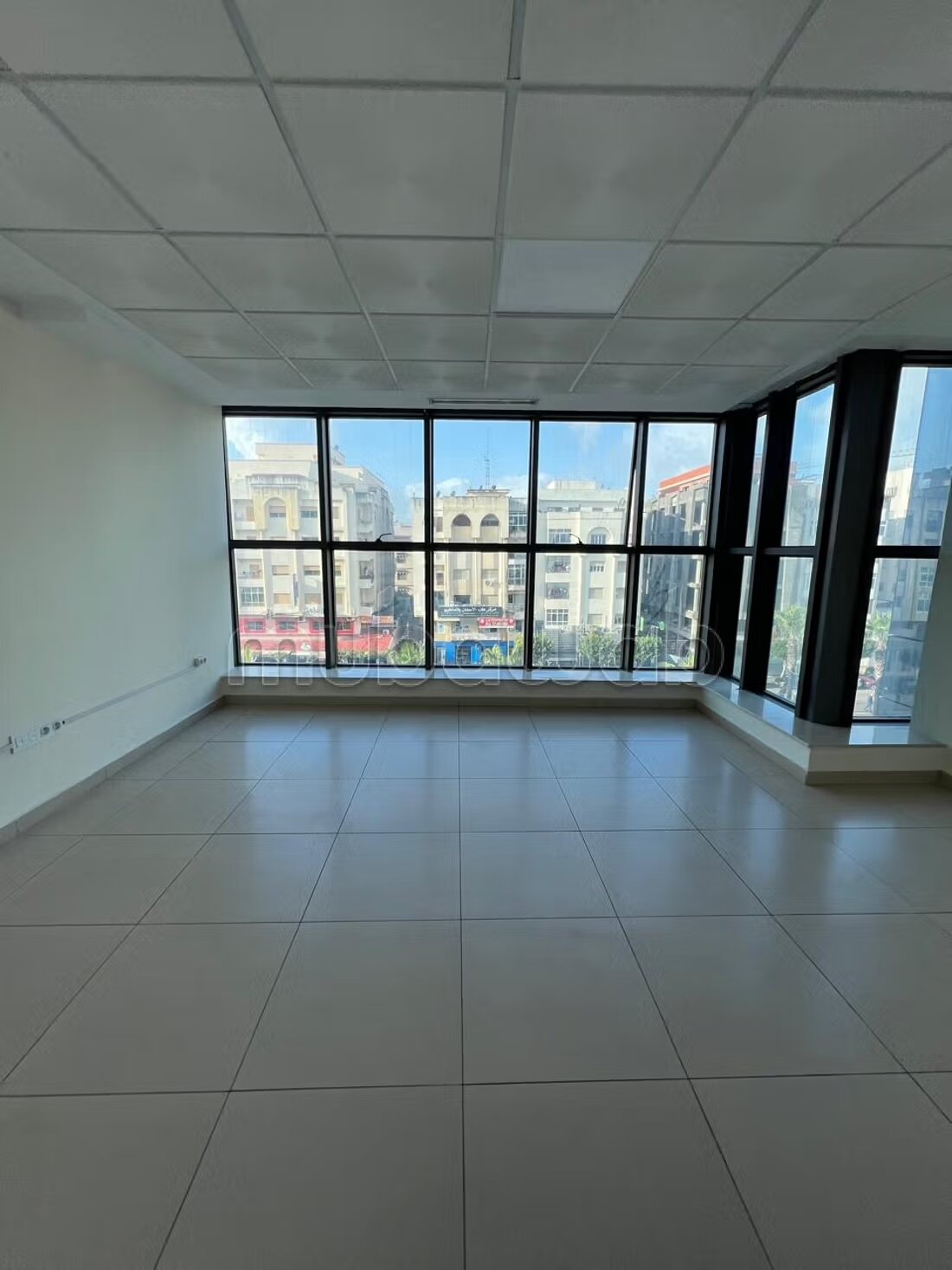 Office 52 m² for rent in Tangier — Photo 11