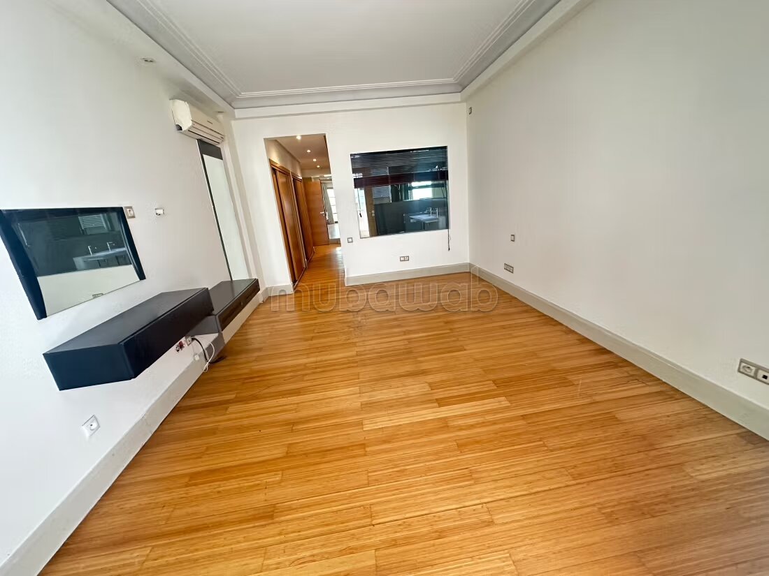 Apartment 250 m² for rent in Casablanca — Photo 11