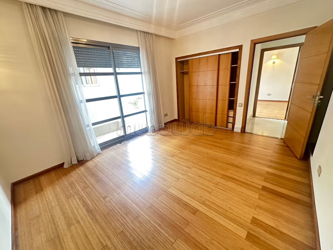 Apartment 250 m² for rent in Casablanca — Photo 13