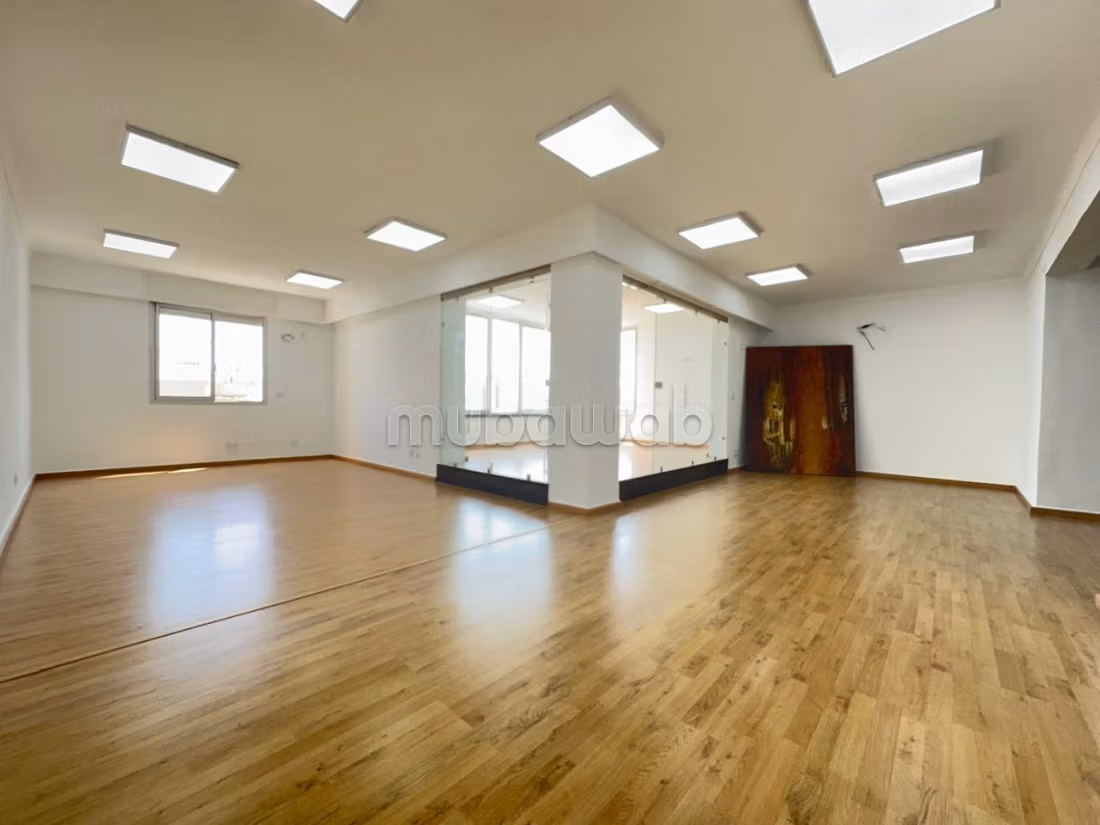Bureau 256 m² à louer à Casablanca — Photo 2