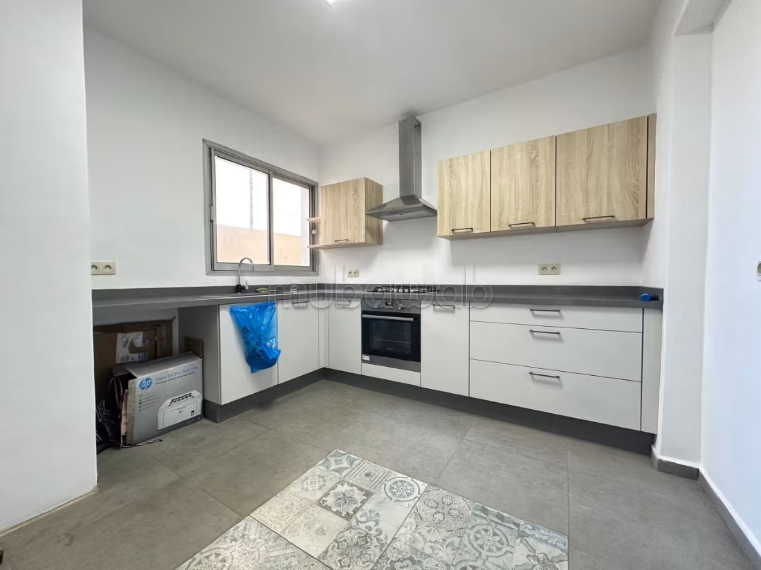 Bureau 256 m² à louer à Casablanca — Photo 8