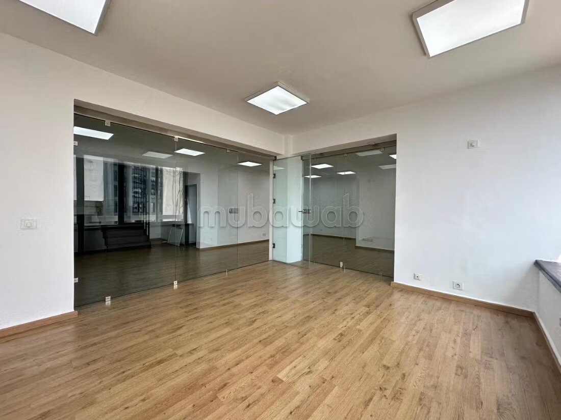Bureau 256 m² à louer à Casablanca — Photo 5