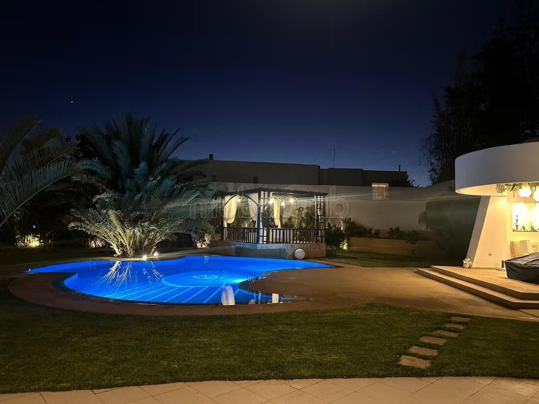 Villa 2000 m² à louer à Souissi — Photo 7