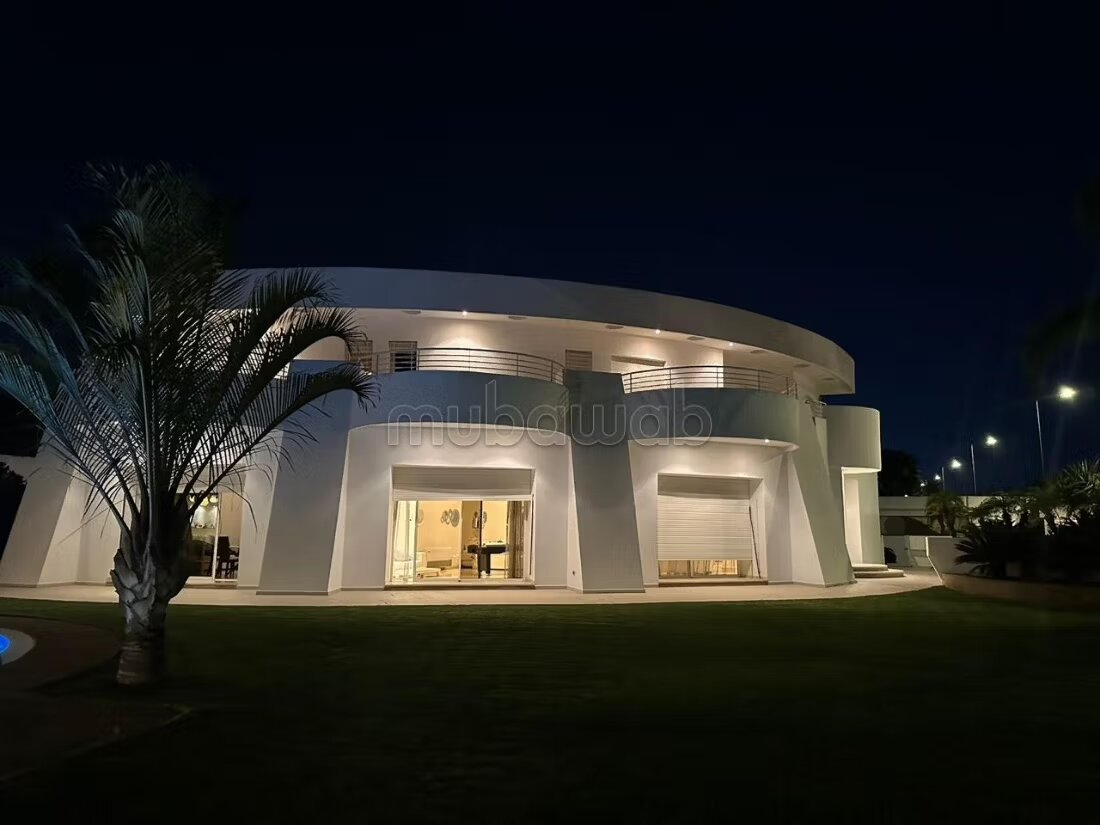 Villa 2000 m² à louer à Souissi — Photo 9