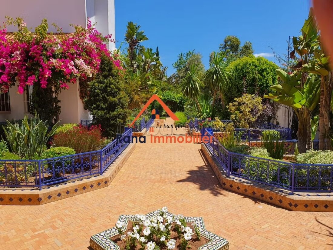Villa 2500 m² à louer à Souissi, Rabat — Photo 10