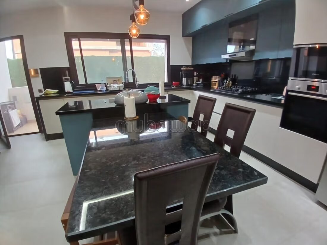 Villa 450 m² for rent in El Menzeh — Photo 14