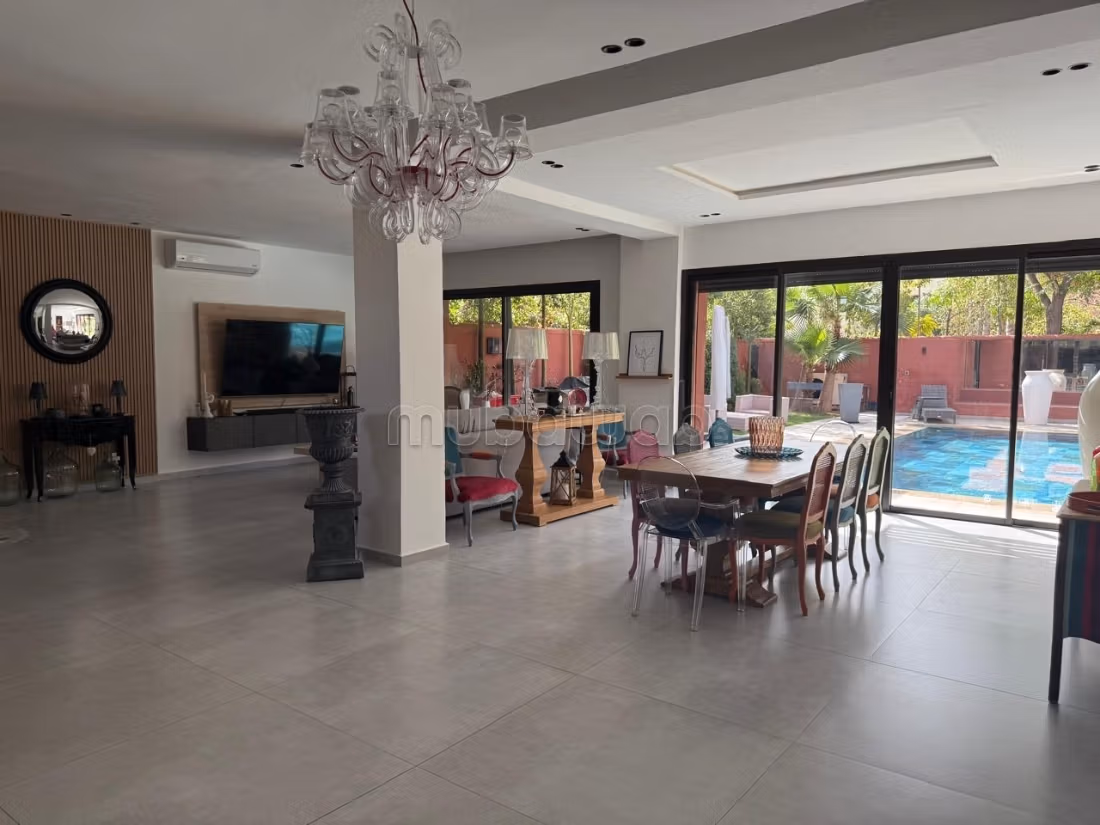 Villa 300 m² à louer à Marrakech (Almaaden) — Photo 16