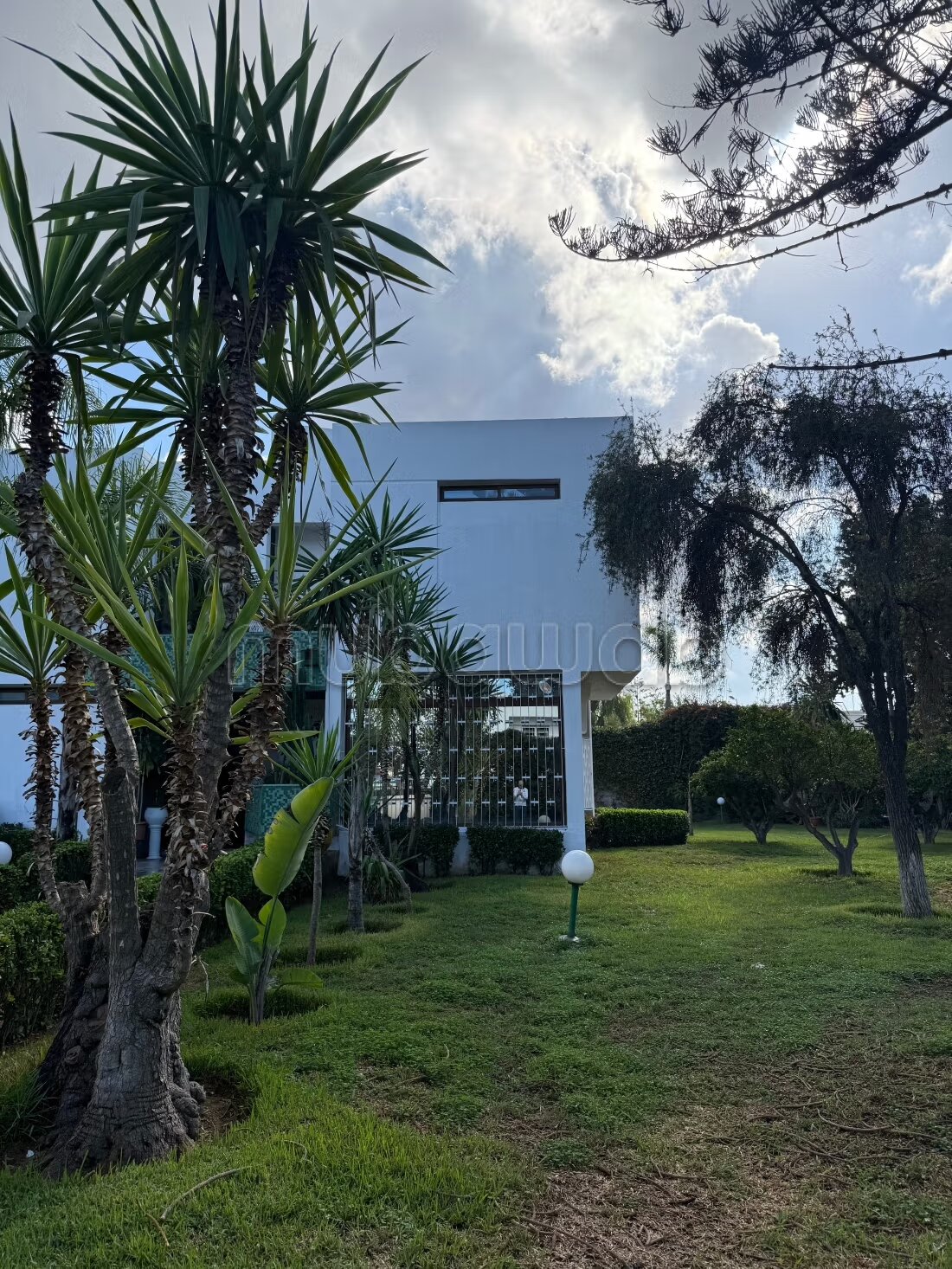 Villa 1900 m² for Rent in Rabat (Souissi Birkacem) — Photo 4