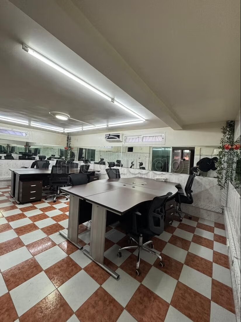 Villa 600 m² à louer à Rabat (Hay Riyad) — Photo 4