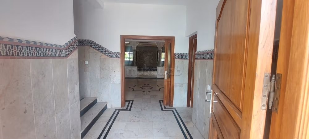 Villa 540 m² à louer à Rabat — Photo 7