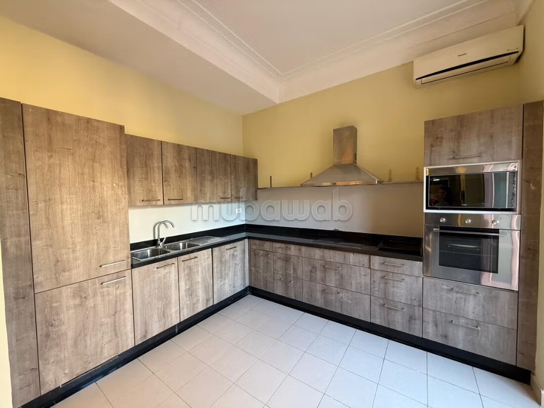 Villa 670 m² à louer à Marrakech — Photo 28