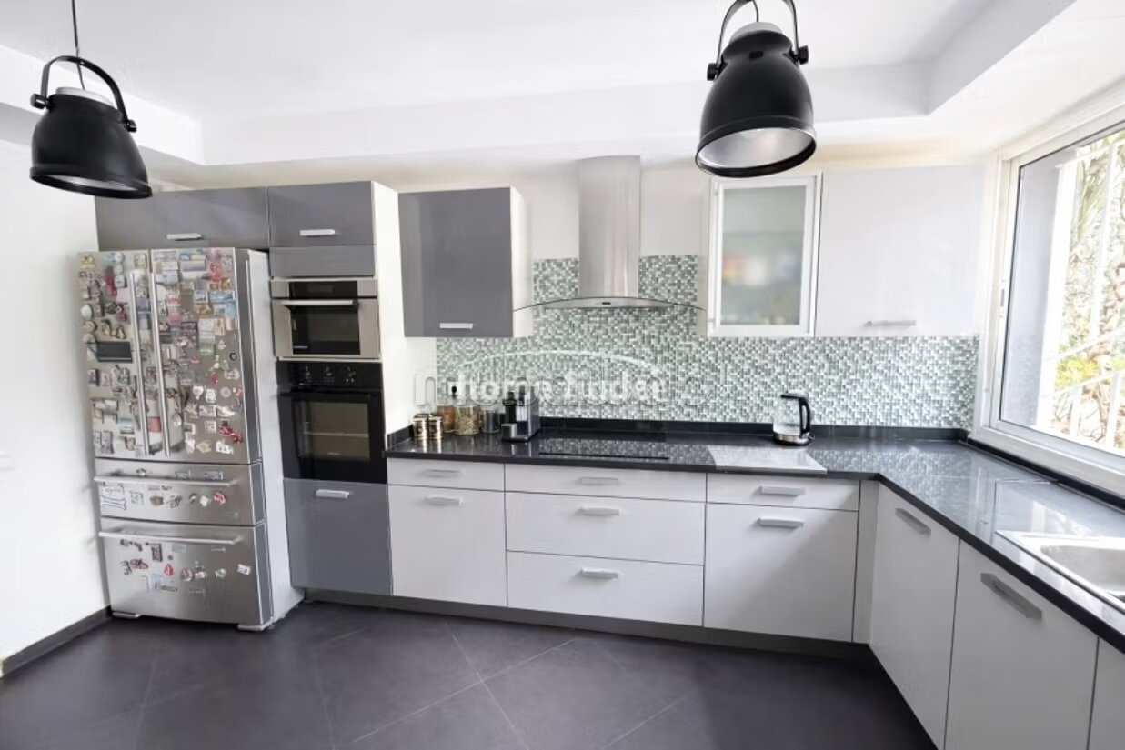 292 m² Apartment for Sale in Ain Diab, Casablanca — Photo 9