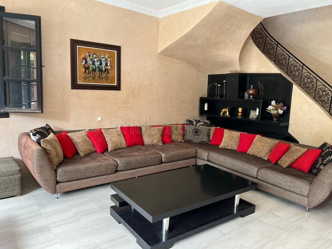 فيلا ٣٧٧ م٢ للبيع في مراكش بالمرائية — Photo 3