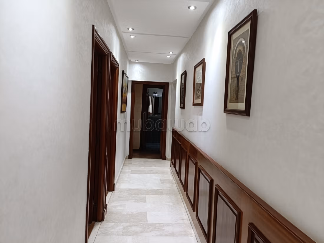 شقة 300 م² للايجار في الرباط — Photo 26