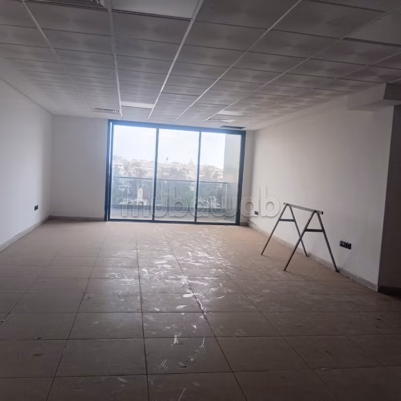 مكتب 73 م² للإيجار في الدار البيضاء — Photo 13