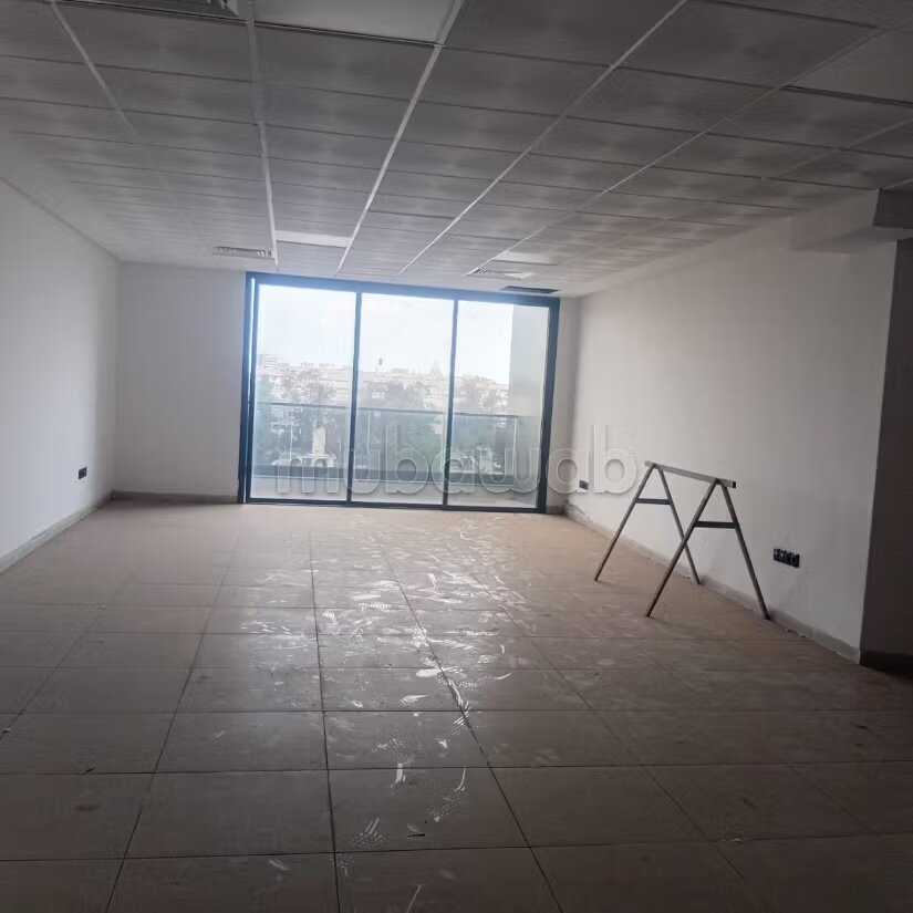 مكتب 73 م² للإيجار في الدار البيضاء — Photo 14