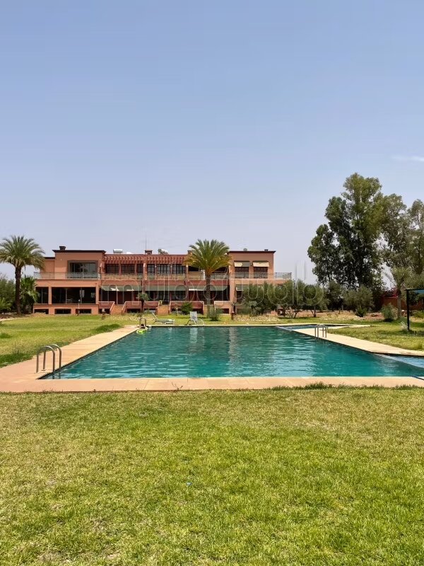 Villa 700 m² for rent in Marrakech — Photo 5