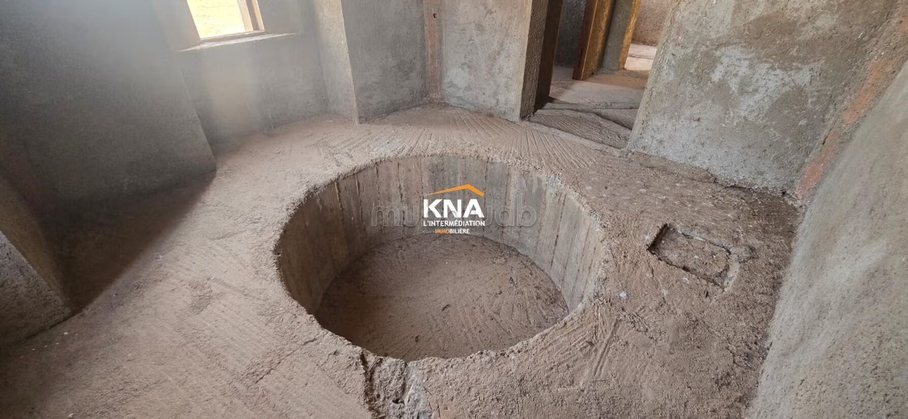 فيلا شبه مكتملة 830 م² للبيع في مراكش — Photo 26