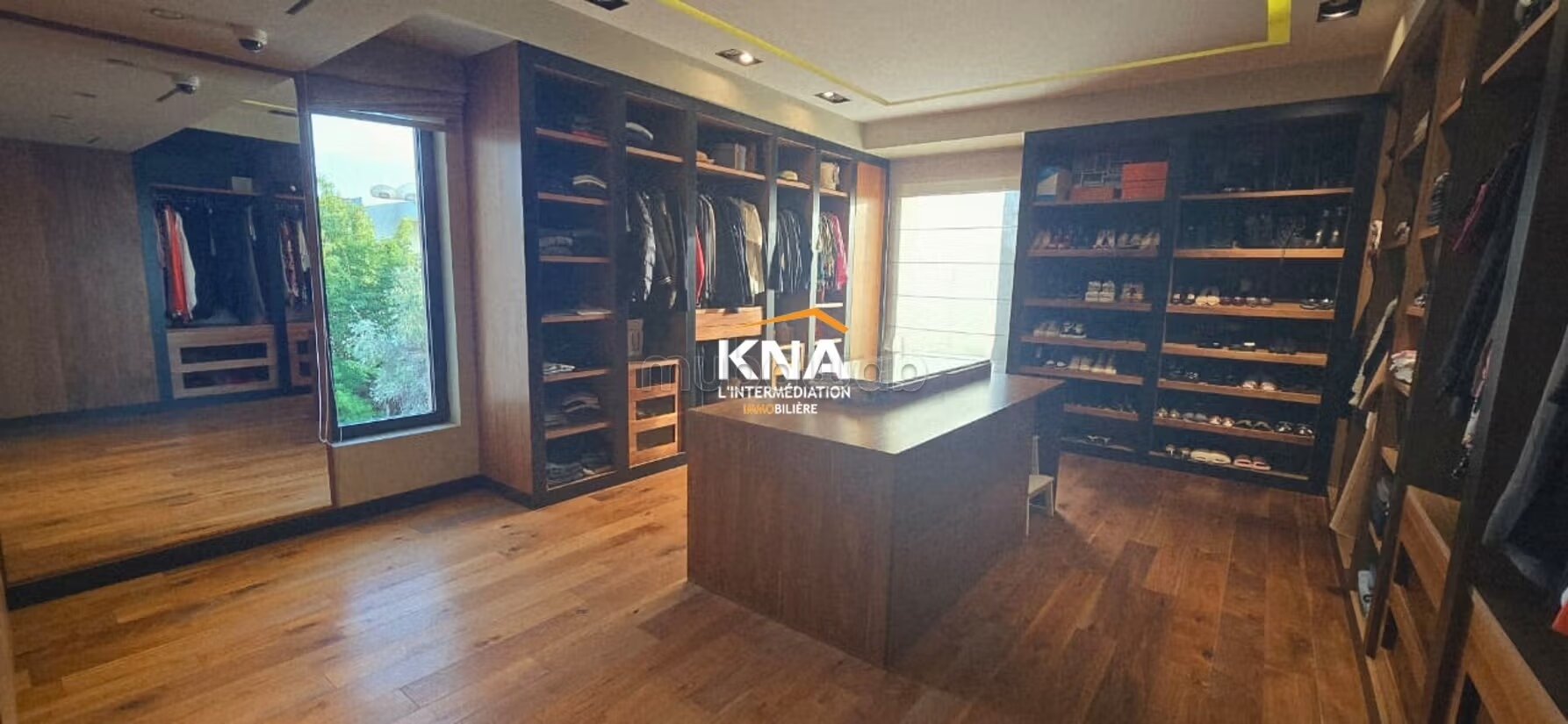 فيلا معاصرة 880 م² للبيع في مراكش — Photo 31