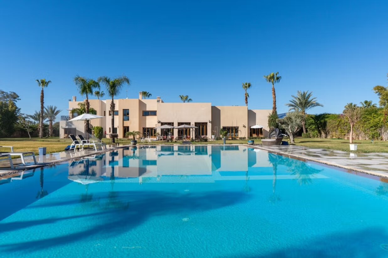 Villa 700 m² for sale in Marrakech — Photo 2