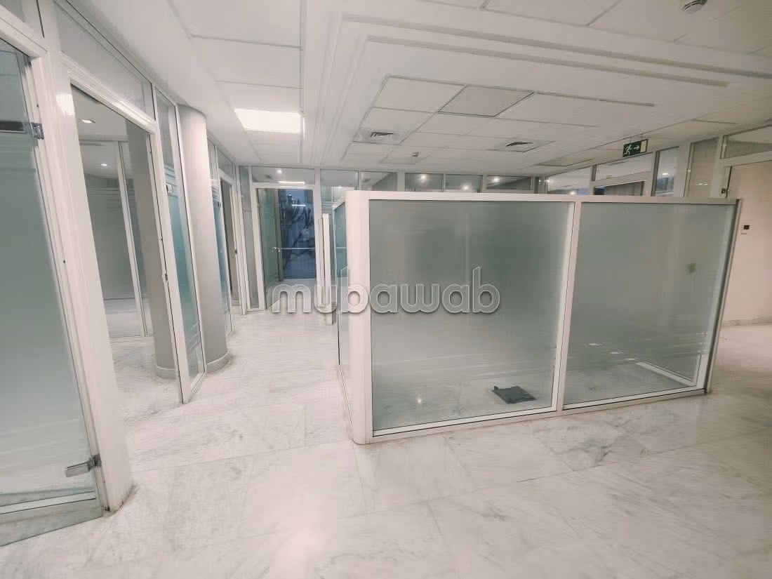 Office 950 m² for rent in Casablanca (Gauthier district) — Photo 9