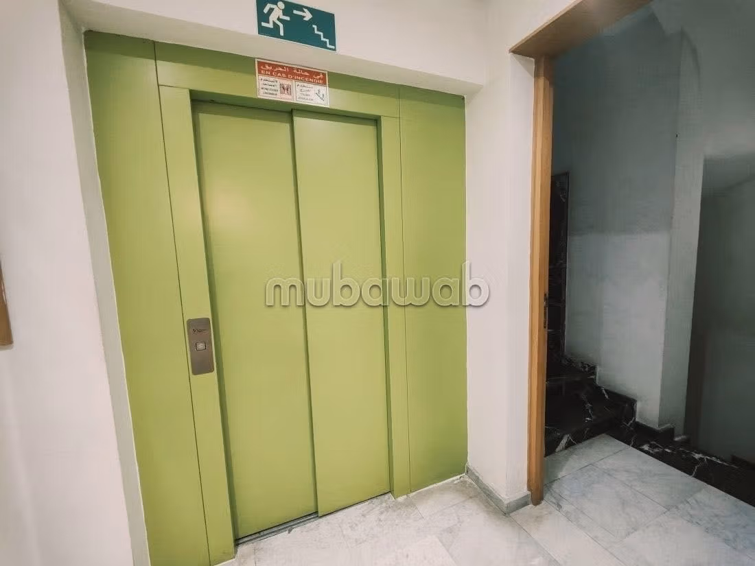 Office 950 m² for rent in Casablanca (Gauthier district) — Photo 15