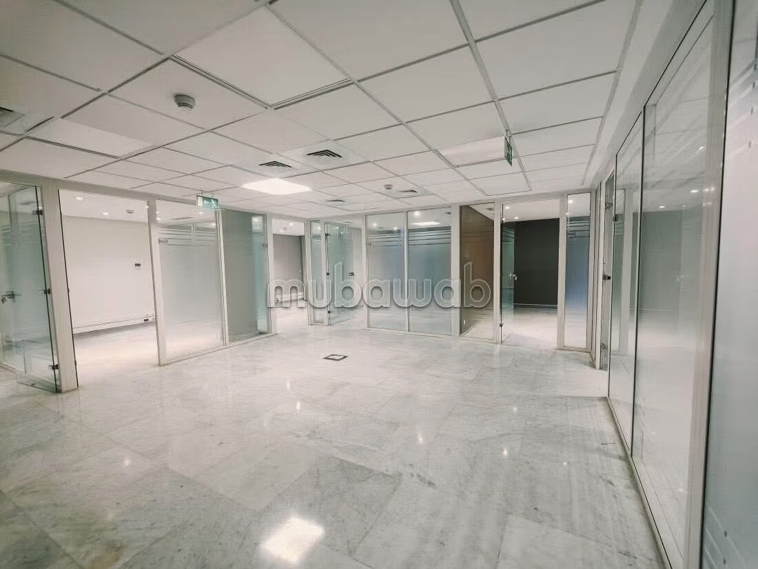 Office 950 m² for rent in Casablanca (Gauthier district) — Photo 12