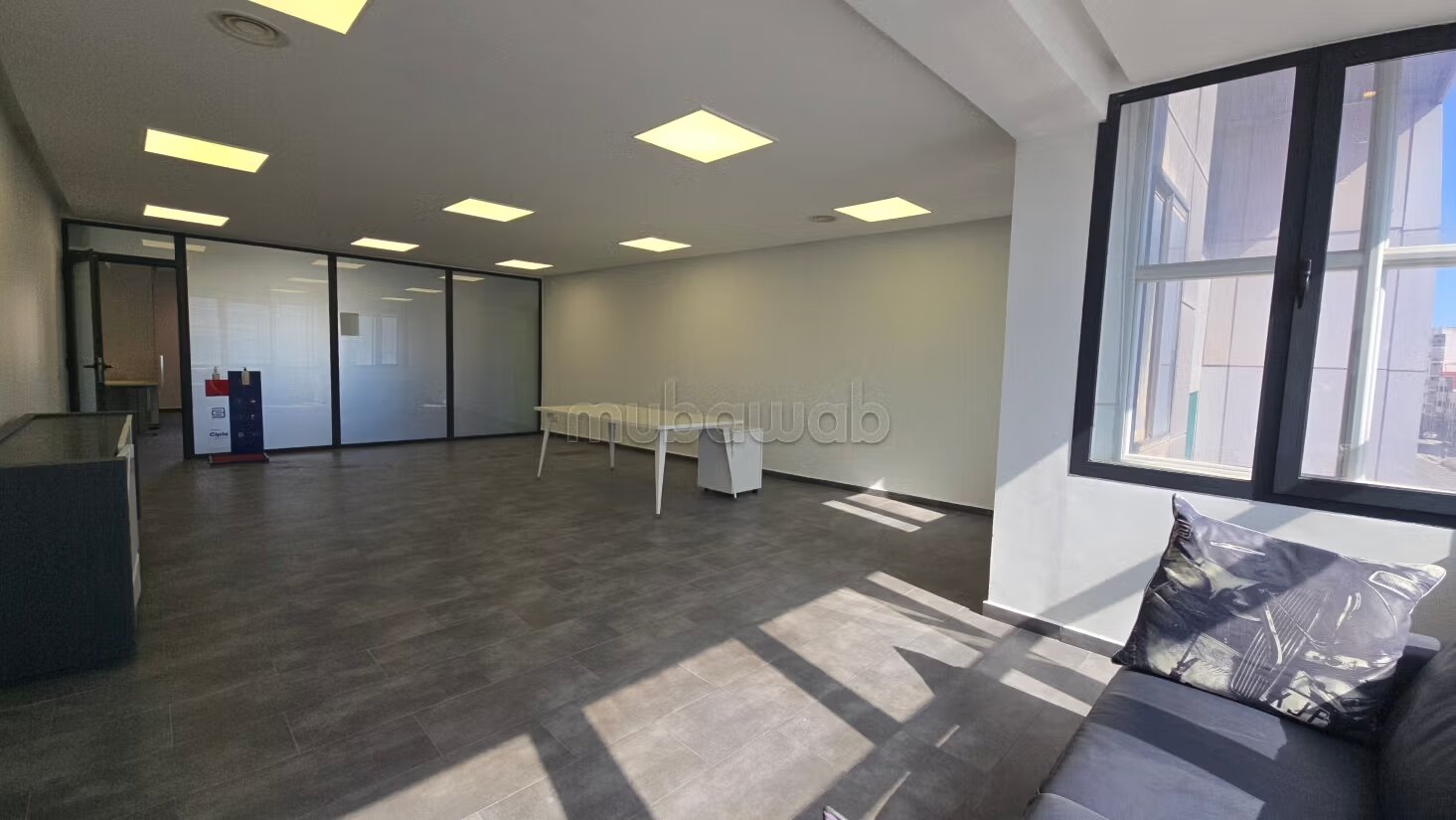 Office 84 m² for rent in Casablanca — Photo 6