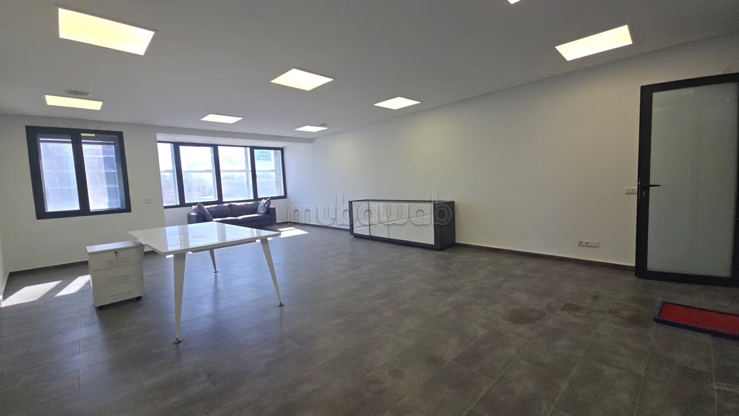 Office 84 m² for rent in Casablanca — Photo 9