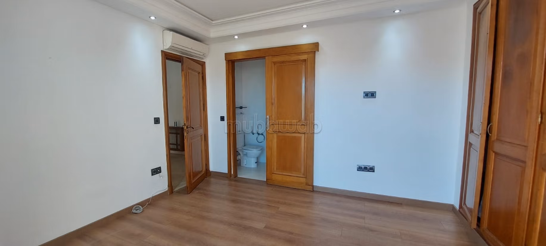 Villa 450 m² for rent in Ain Diab, Casablanca — Photo 16