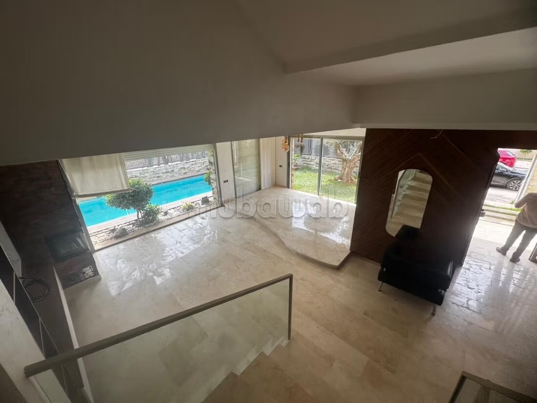 Villa 350 m² à louer — Photo 12