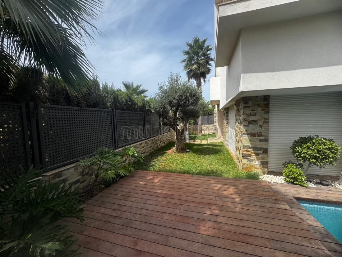 Villa 350 m² à louer — Photo 7