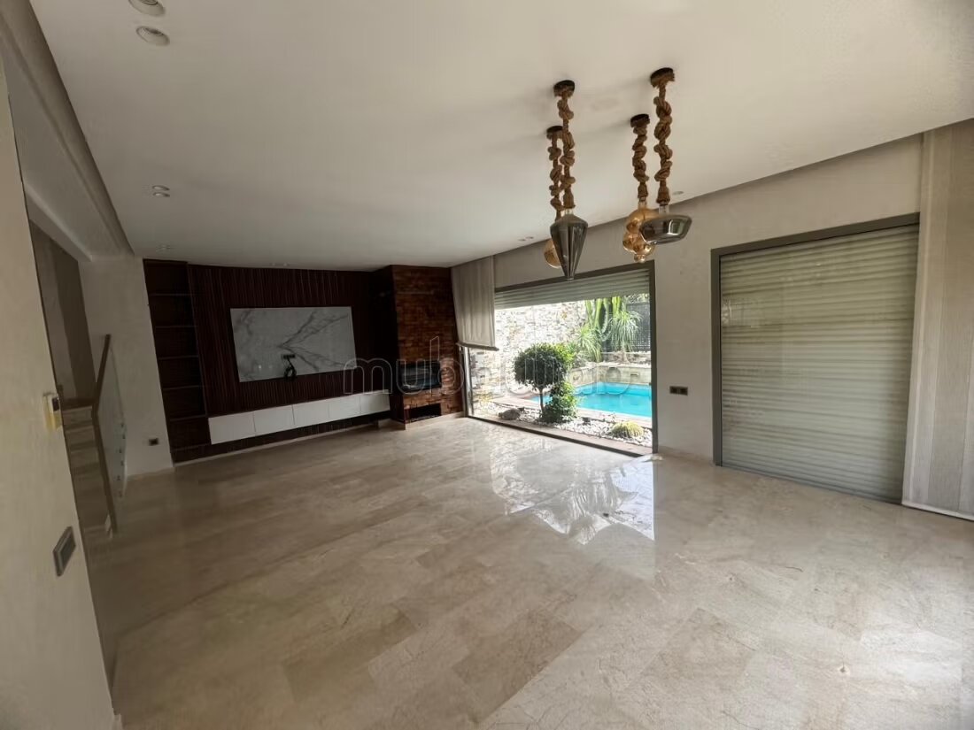 Villa 350 m² à louer — Photo 23