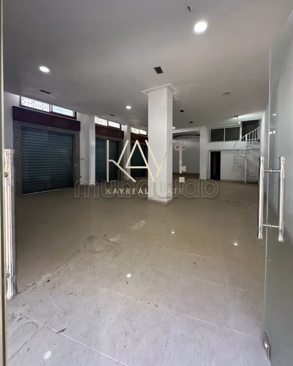 Commercial space 341 m² for rent in Tangier — Photo 4