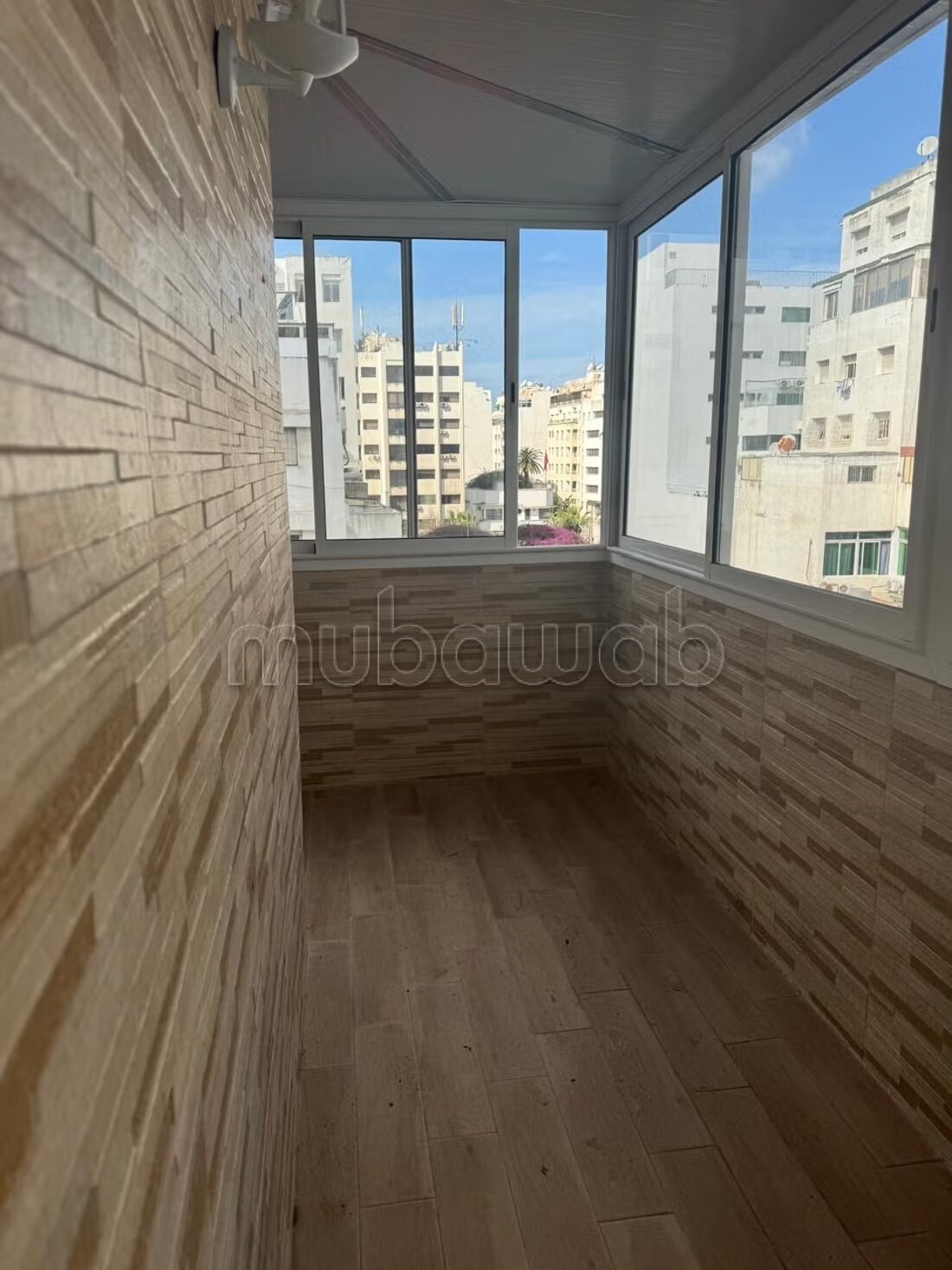 Apartment 143 m² for sale in Les Hôpitaux — Photo 8