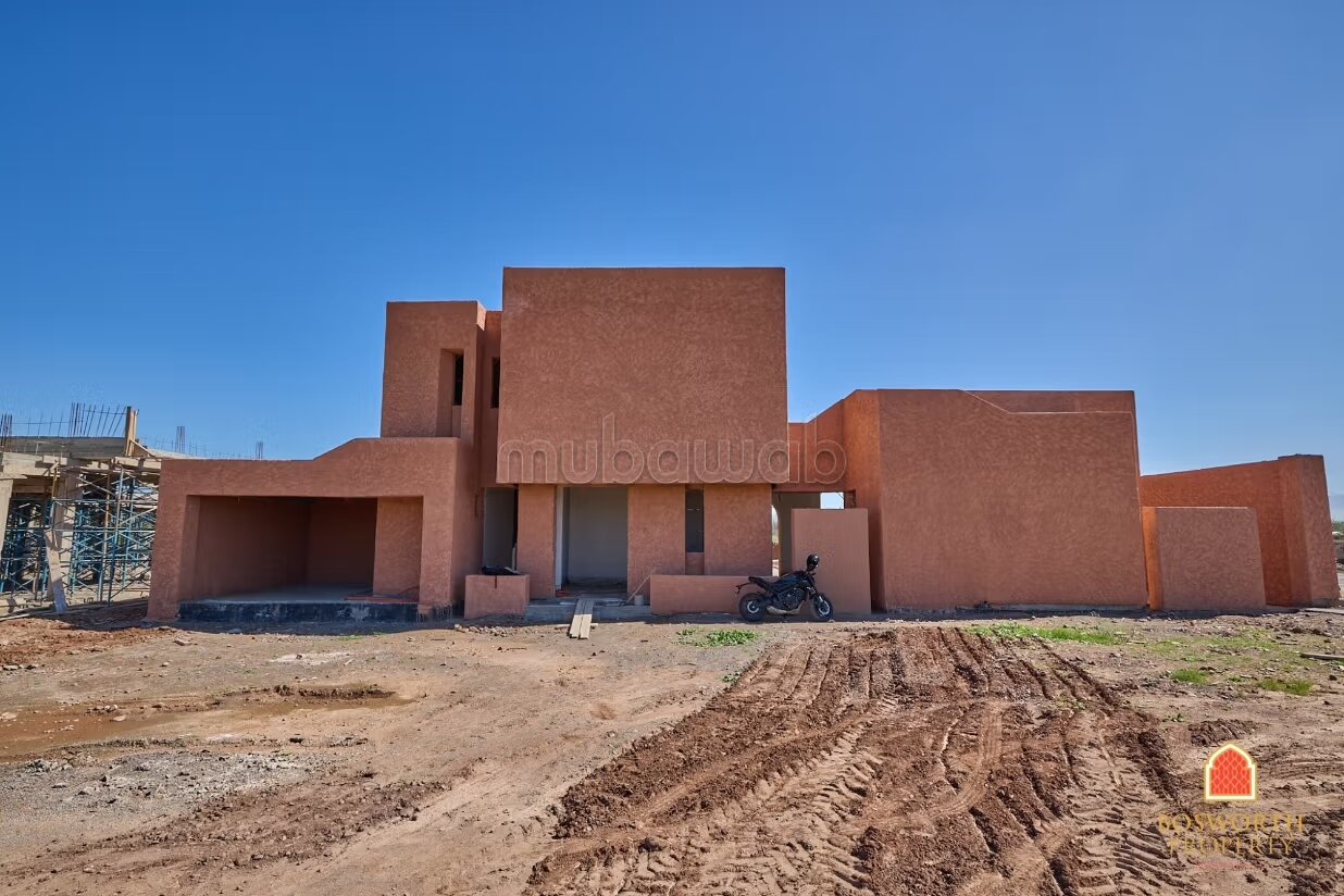 750 m² Villa for Sale in Marrakech — Photo 4