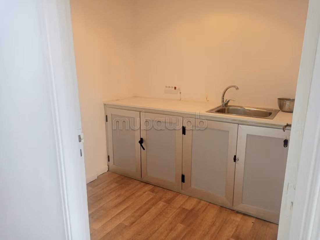 Bureau 144 m² à louer à Casablanca — Photo 10