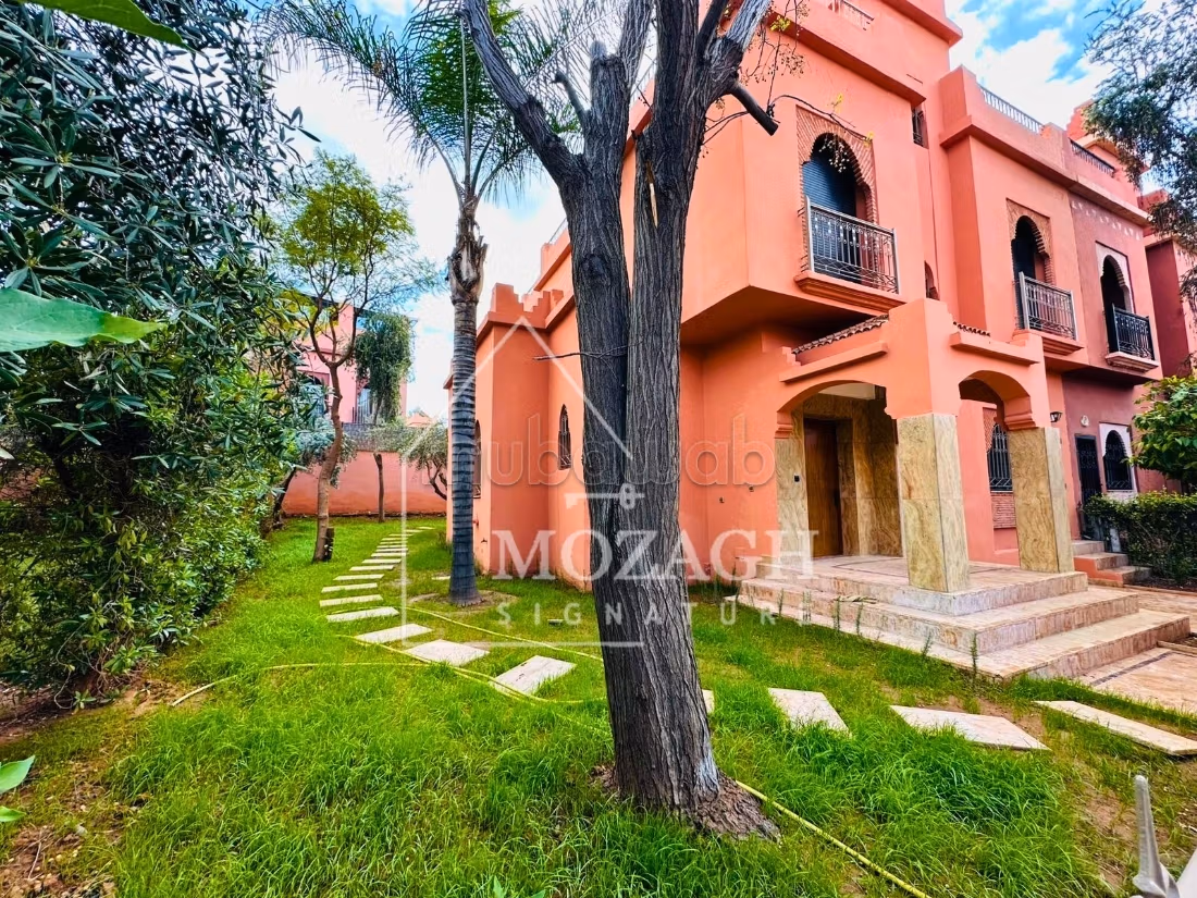 Spacious villa 206 m² for sale in Marrakech — Photo 2