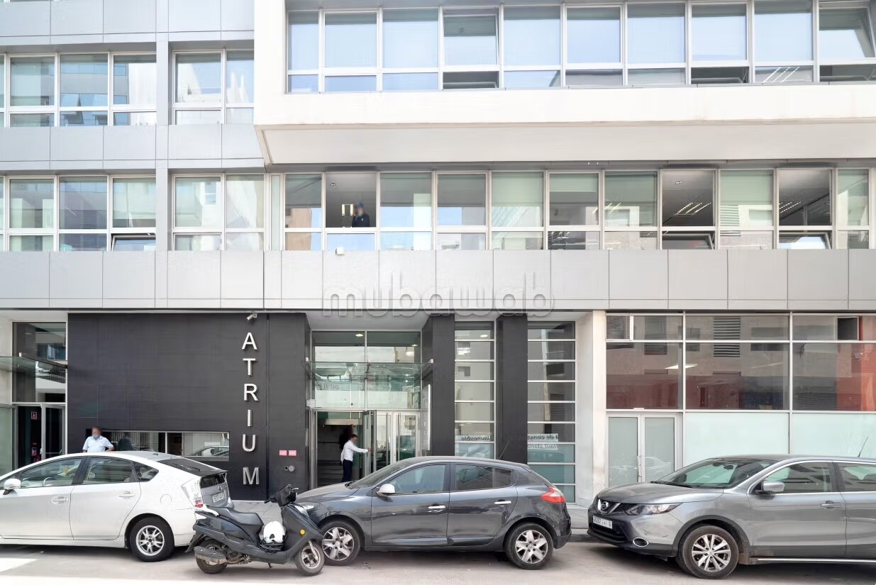 Office 20 m² for Rent in Casablanca, Abdelmoumen — Photo 6