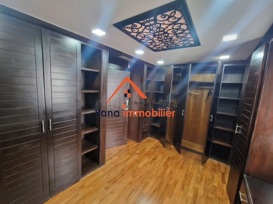 Villa 1000 m² for Rent in Rabat — Photo 73