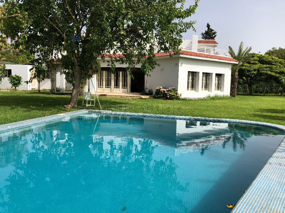Villa 1000 m² for Rent in Rabat — Photo 216