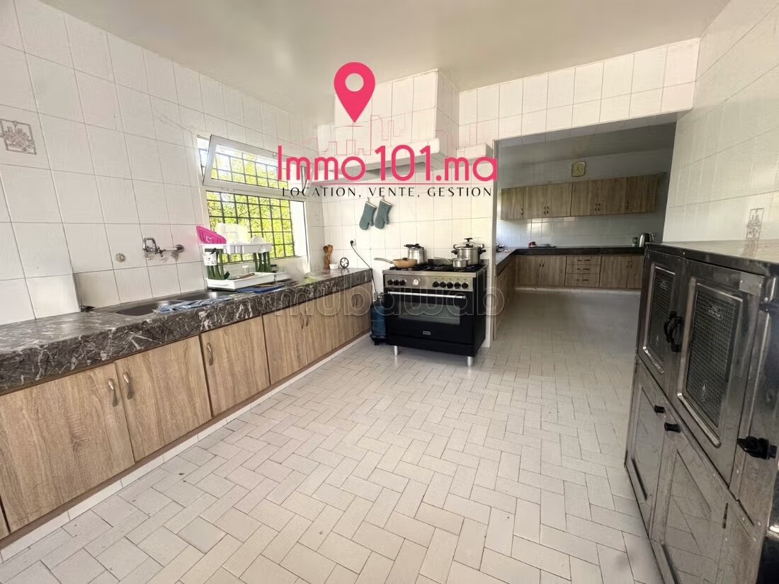 Villa 1000 m² for Rent in Rabat — Photo 264