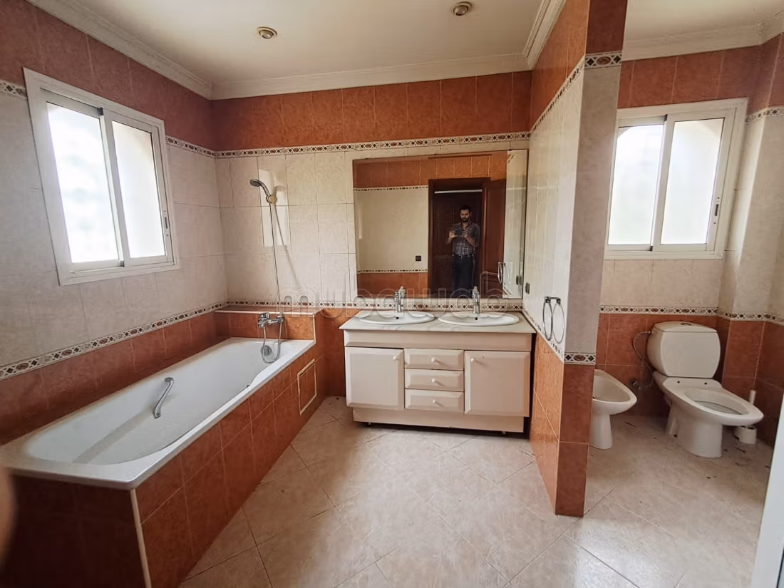 900 m² Villa for Rent in Rabat — Photo 26