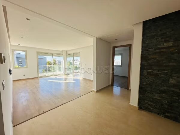 Apartment 90 m² for Rent in Casablanca (Ville Verte) — Photo 17