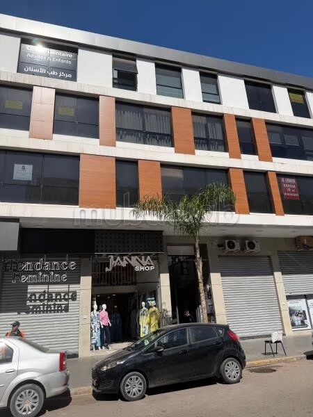 Office 71 m² for rent in Casablanca — Photo 6